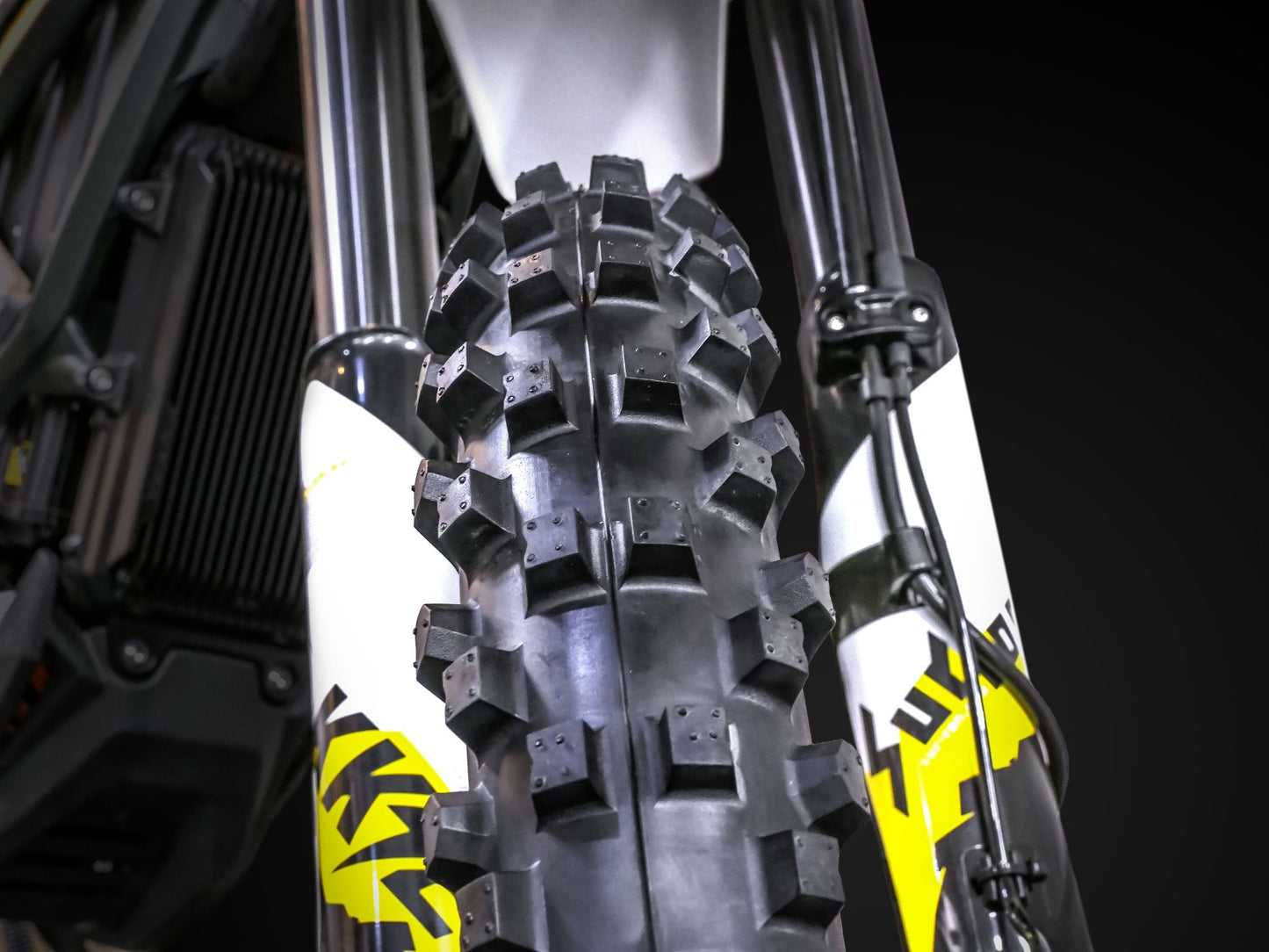 Pivotrax killowatt Climber // E - Bike Tire - MXwraps