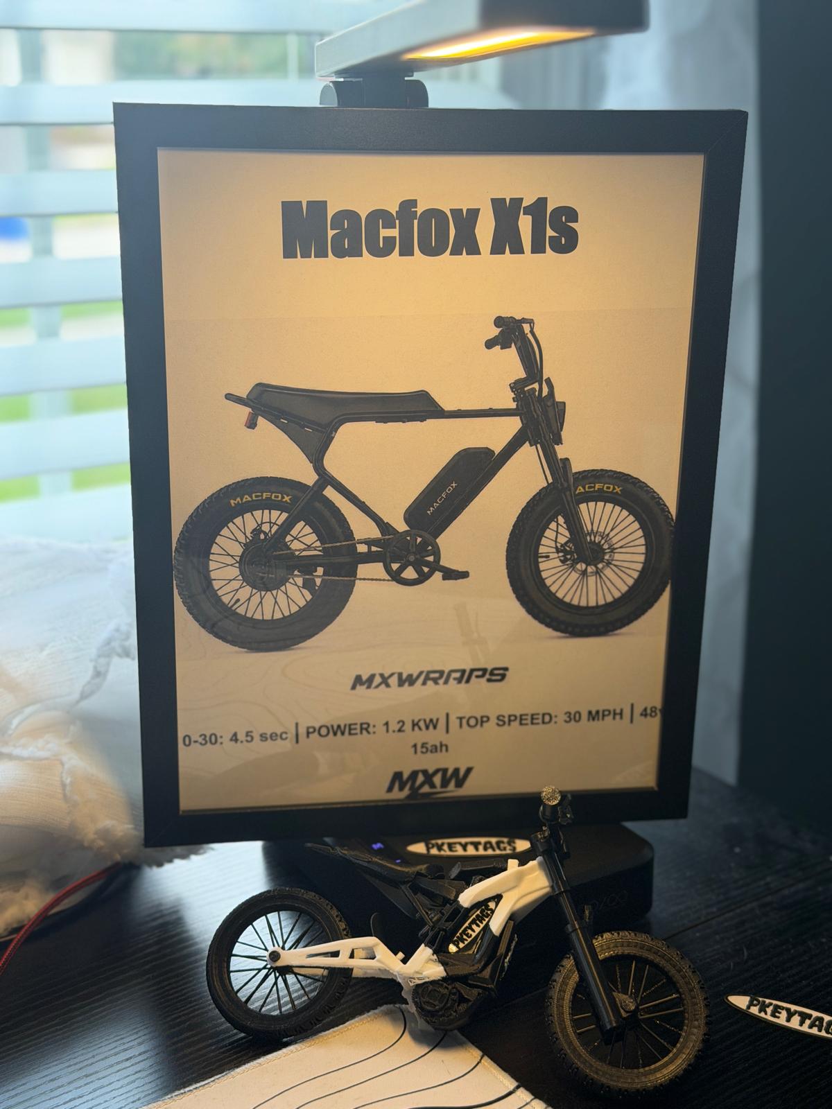MXW MacFox X1s Framed Poster - MXwraps