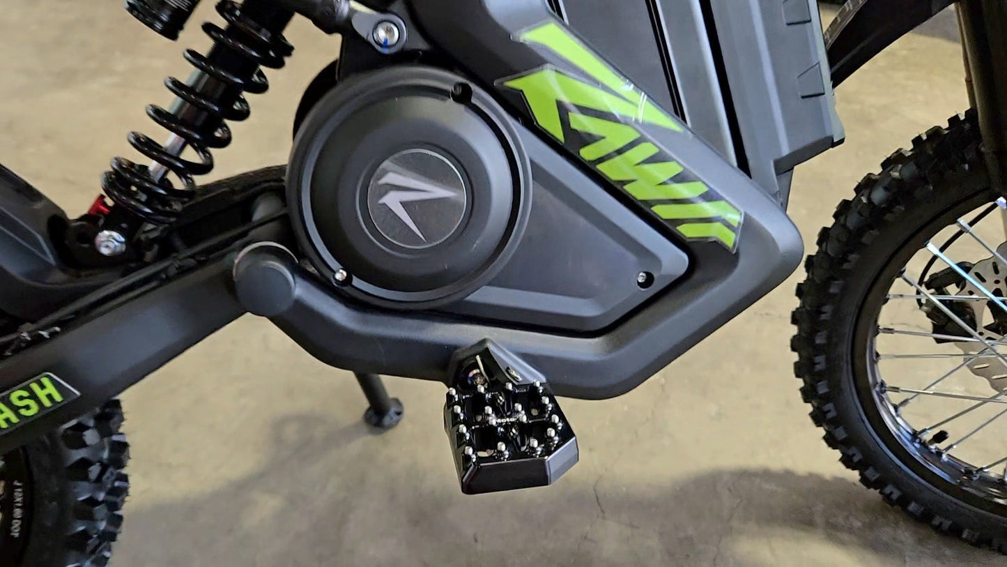 Emoto - X Rawrr Mantis Upgraded foot Pegs - MXwraps