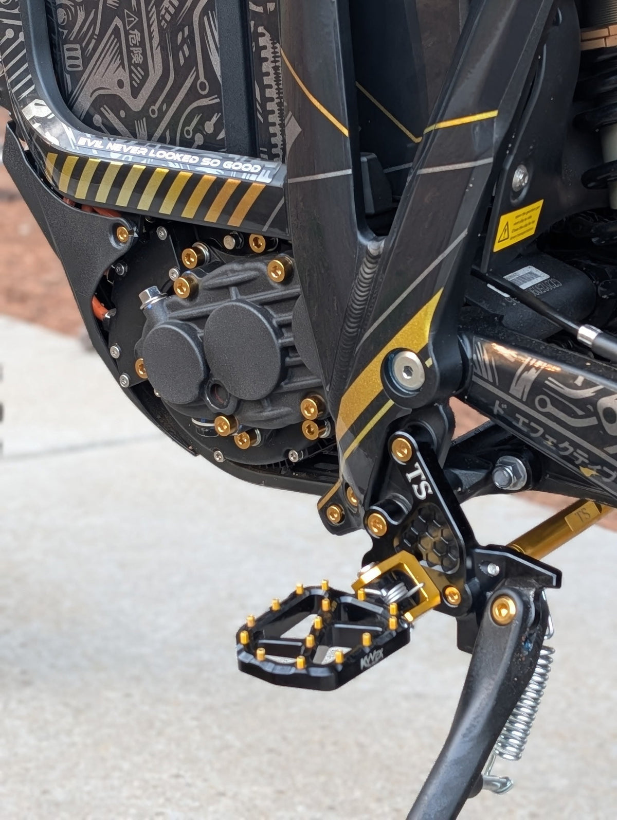 Talaria Komodo Complete Kit | Full-Body titanium + Fork - MXwraps